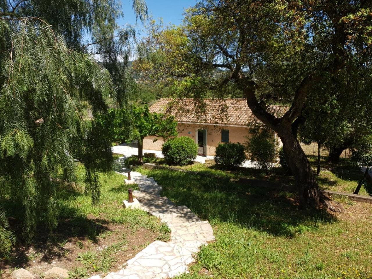 Domaine De La Navicelle Villa Льо Праде Екстериор снимка